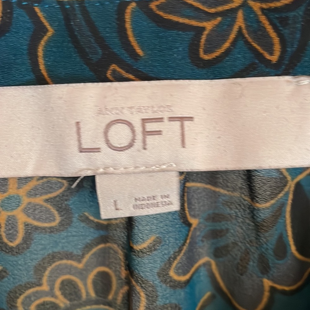 Loft, large - Picture 2 of 4